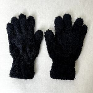 Black Fuzzy Winter Gloves